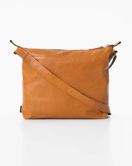 Anet L Shoulder Bag – Caramel, Handmade & Eco-Friendly, Made in Europe | Durable & Unique Design - Hilstor