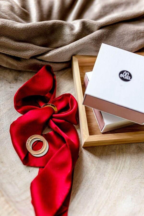 Silk Ribbon Bracelet – SOUL SISTERS, Dual-Sided Engraving & Infinity Love Symbol, Gift Box Included, 90cm Ribbon – Made in Europe - Hilstor