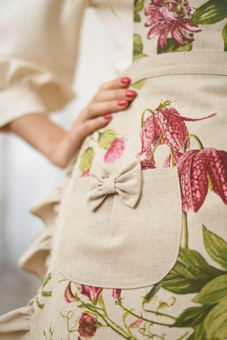 Ladies Half Apron with Ruffles and Pocket – Botanico, Made in Europe, Floral Design, 80% Cotton - Hilstor