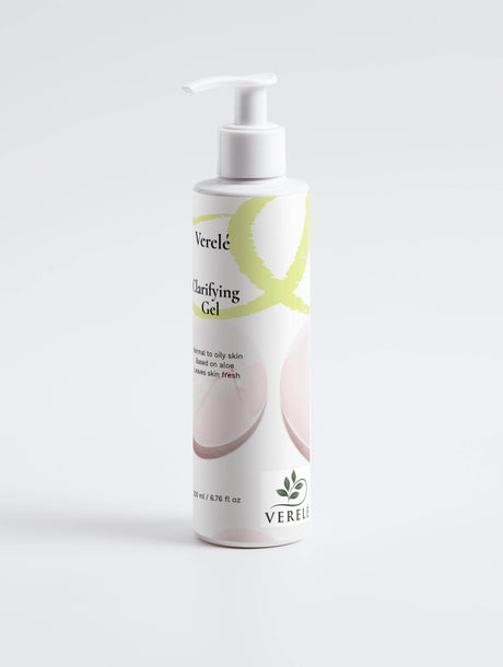 Clarifying Gel Cleanser with Aloe & Fruit Extract – Freshens & Removes Oil – Vegan & Natural – COSMOS NATURAL Certified, Made in Europe by Verelé, 200 ml / 6.76 fl oz - Hilstor