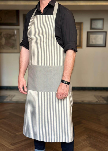 Unisex Apron, Recycled Fabric – Nord 1, Made in Europe, Scandinavian Style with Multiple Pockets - Hilstor