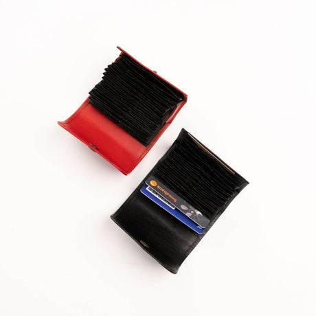 Leather Card Holder 32-14 – Handmade in Europe, Natural Leather, 17 Card Slots, 2-Year Warranty - Hilstor