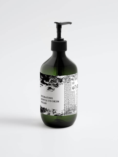 Luxurious Hand & Body Wash with Organic Quince & Betaine – Mint & Cedarwood Scent – COSMOS NATURAL Certified, Made in Europe by Verelé, 490 ml / 16.57 fl oz - Hilstor