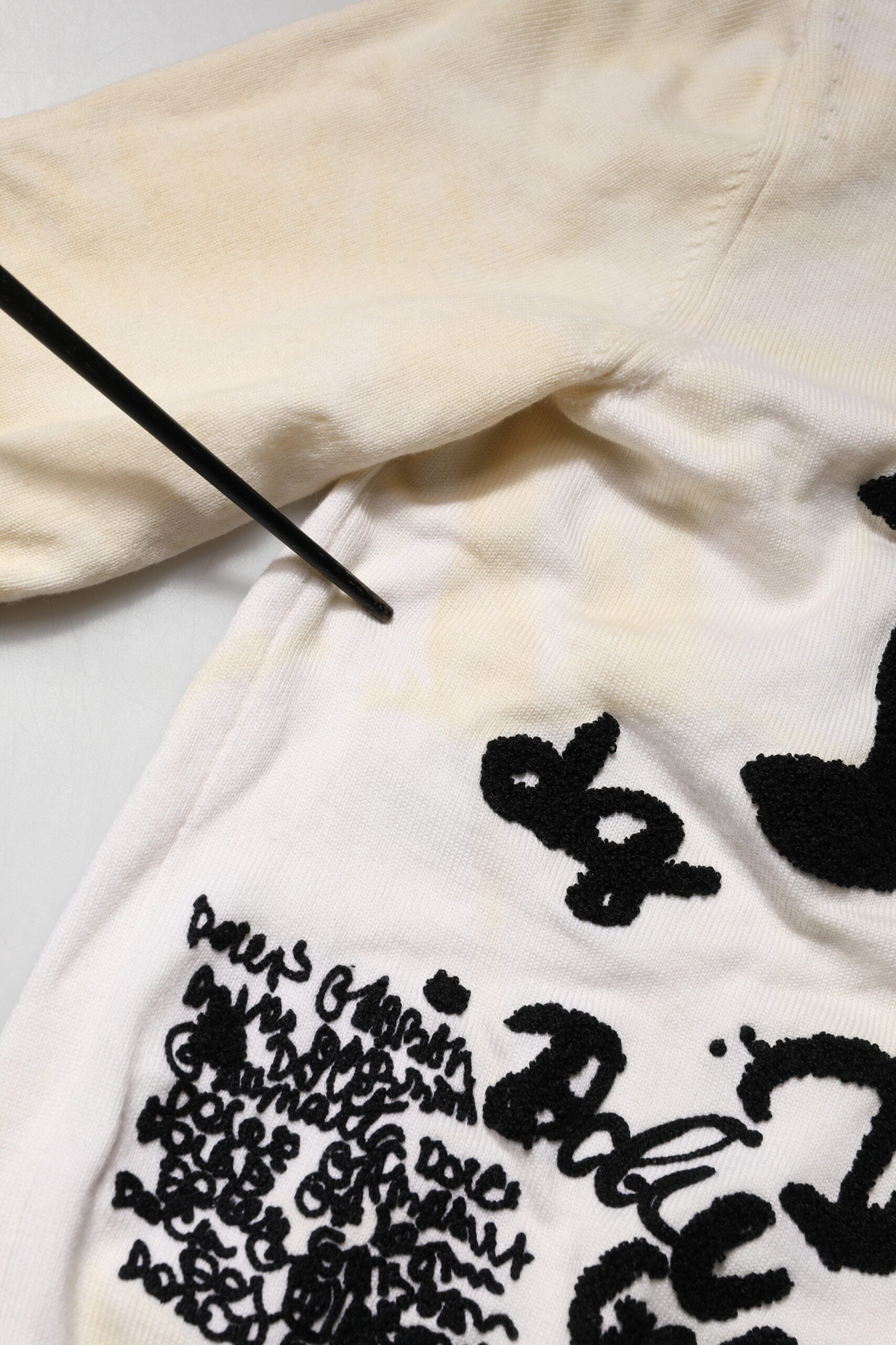 Dolce & Gabbana White Virgin Wool Graphic Logo Crewneck Sweater