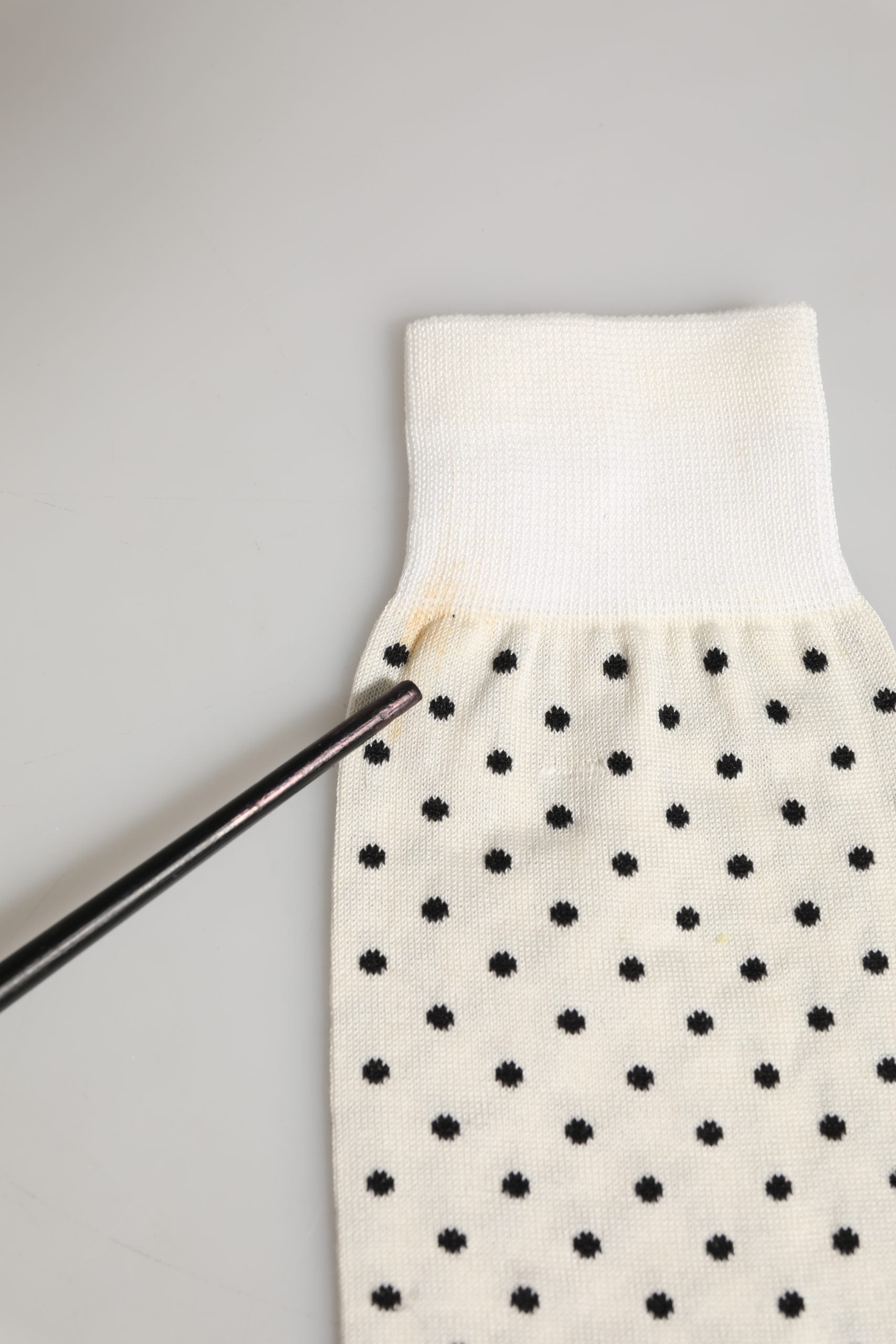 Dolce & Gabbana Off White Cotton Polka Dot Mid Calf Accessory Socks