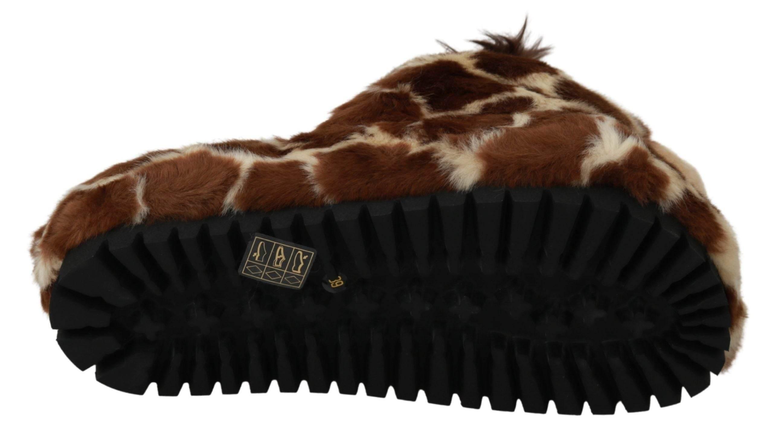 Dolce & Gabbana Elegant Giraffe Pattern Slides for Sophisticated Comfort - Hilstor