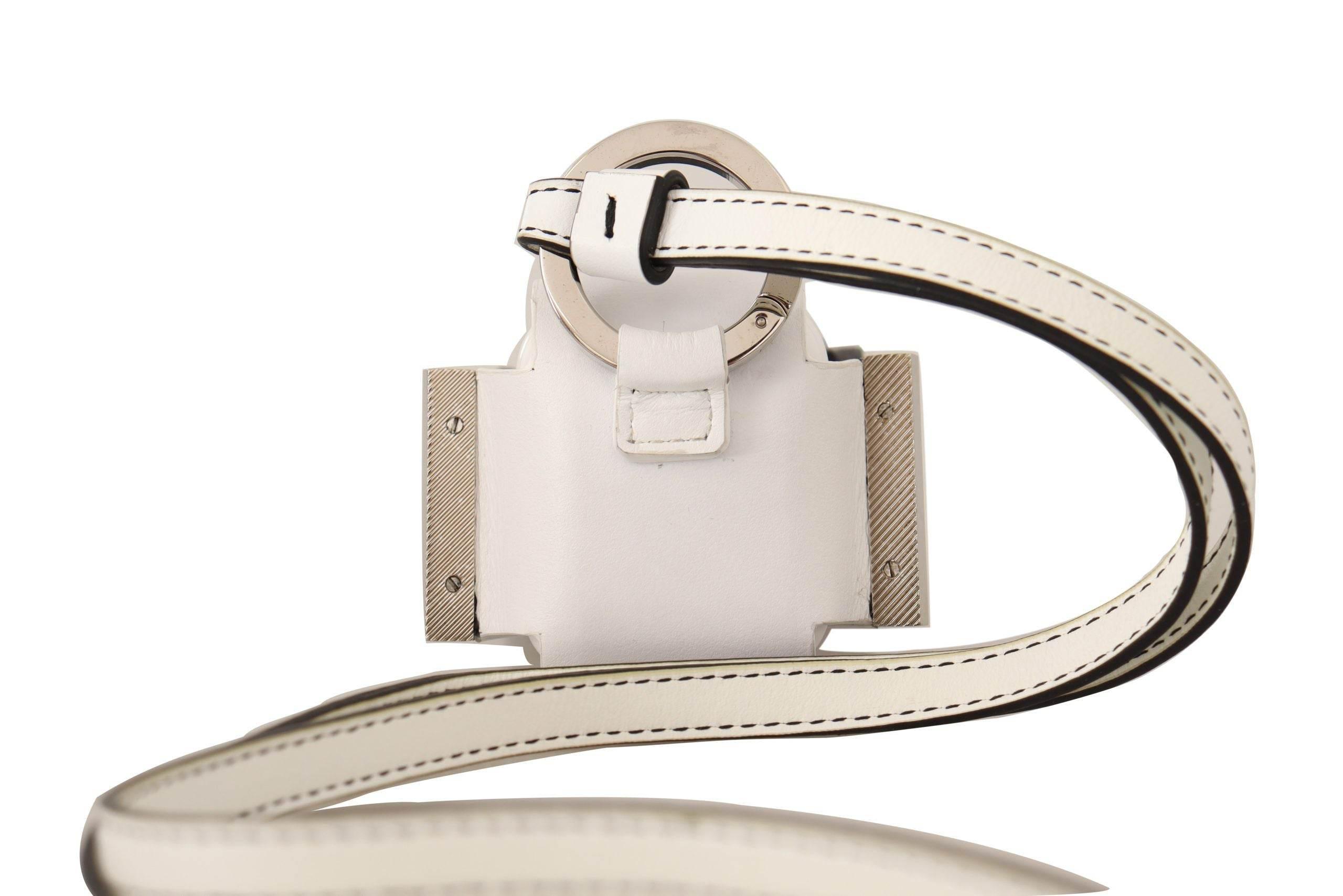 Dolce & Gabbana Chic Leather Airpods Case in Monochrome - Hilstor