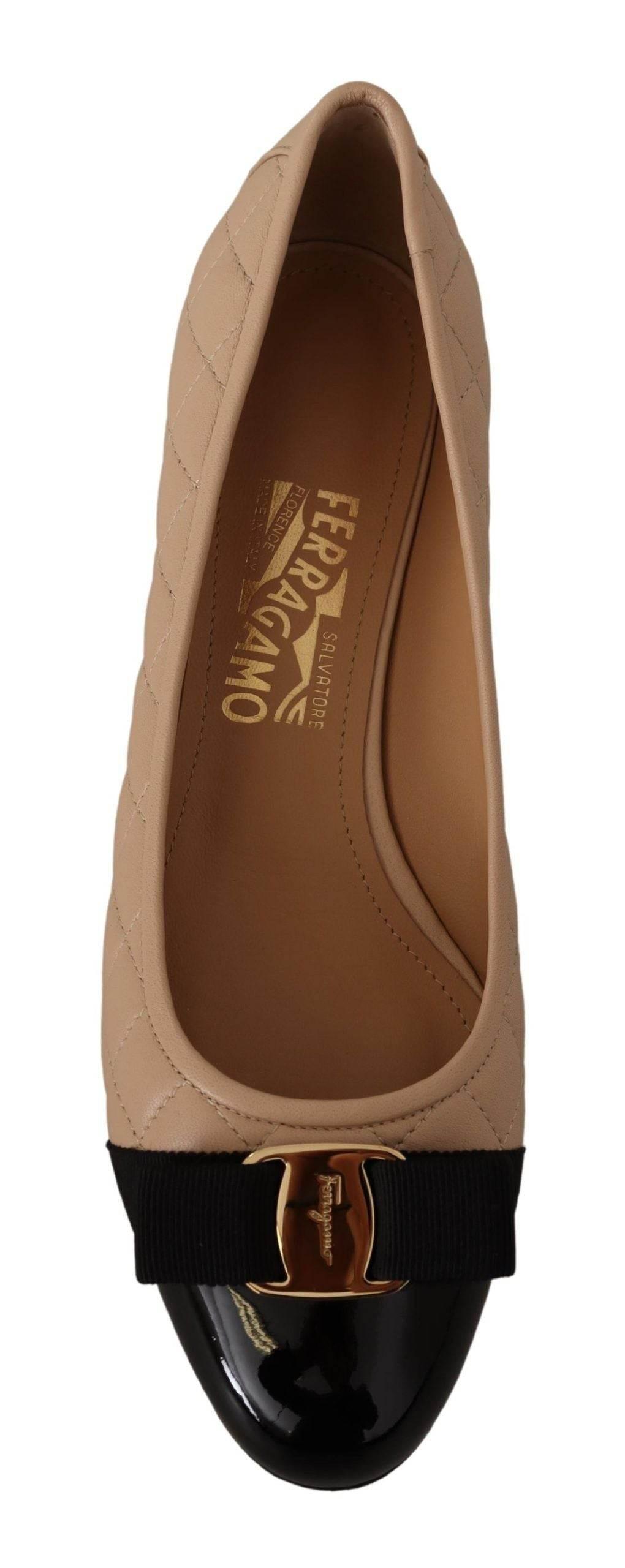 Salvatore Ferragamo Elegant Quilted Leather Pumps in Beige and Black - Hilstor