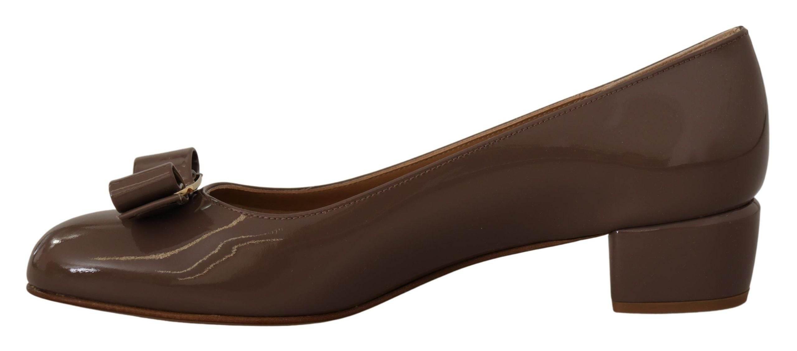Salvatore Ferragamo Elegant Caraway Brown Pumps with Vara Bow - Hilstor