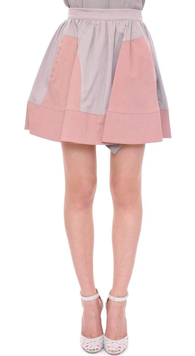 Comeforbreakfast Sleek Pleated Mini Skirt in Pink and Gray - Hilstor