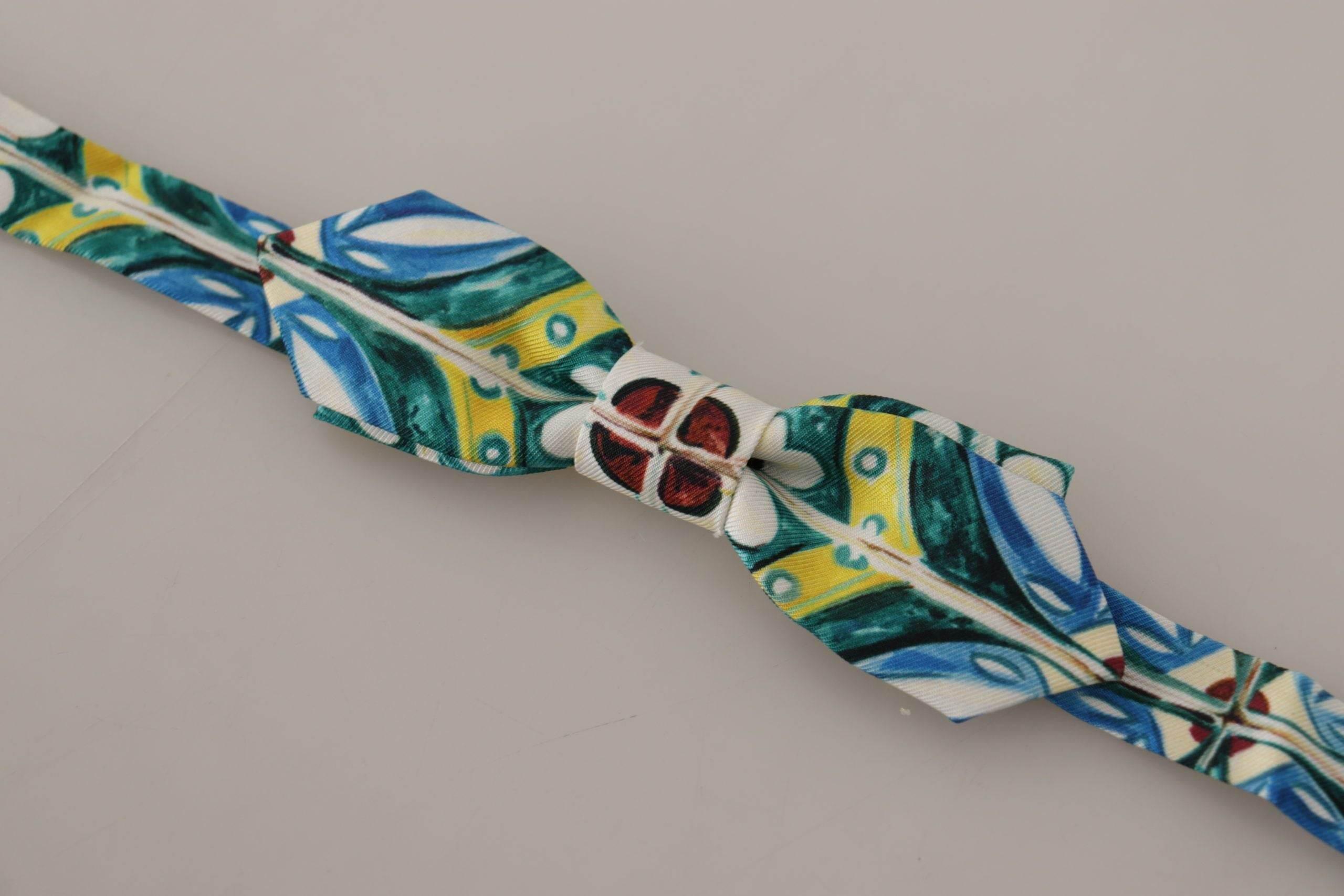 Dolce & Gabbana Elegant Silk Majolica Print Bow Tie - Hilstor
