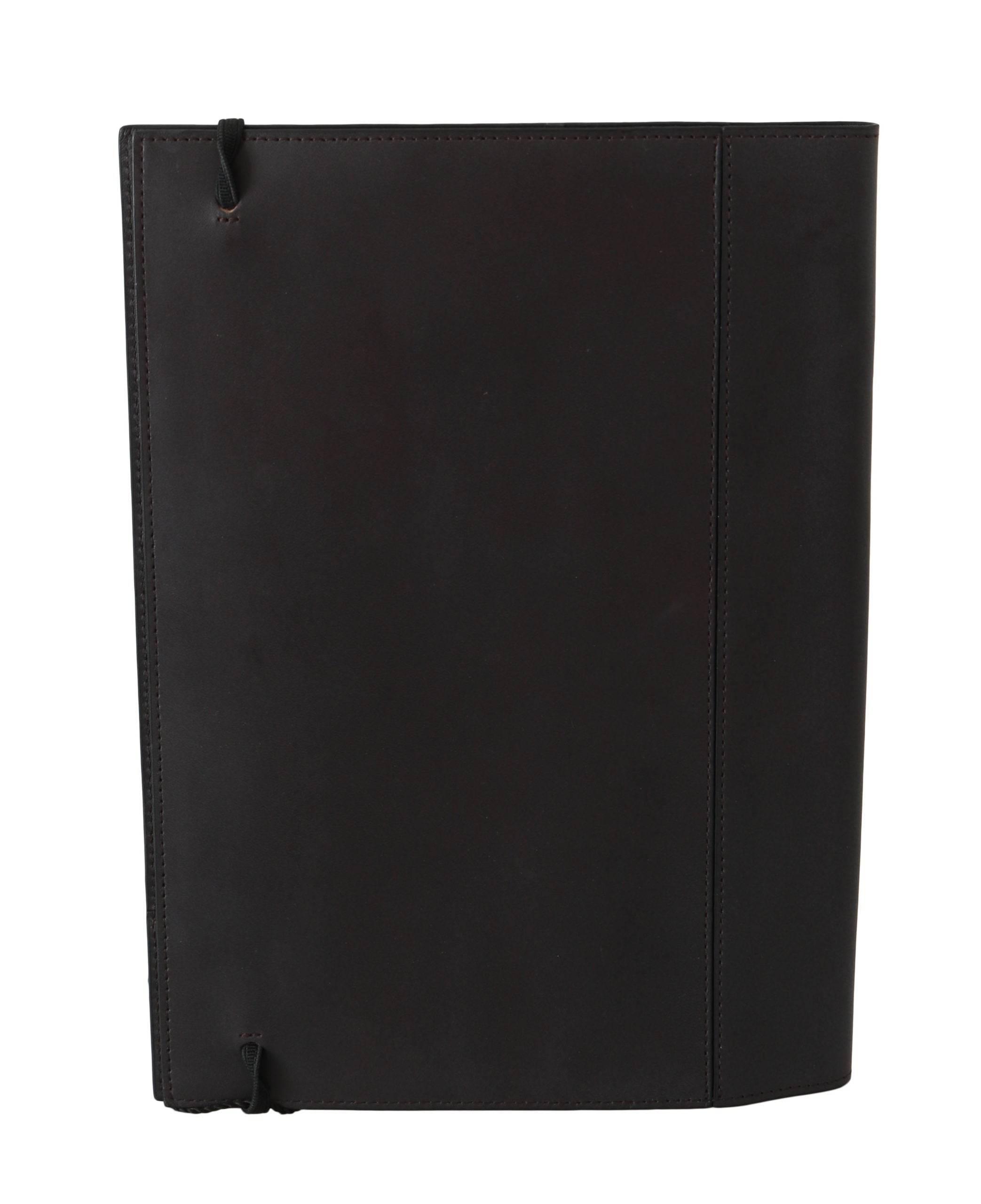 A.G. Spalding & Bros Elegant Leather Passport Wallet - Sleek Travel Essential - Hilstor