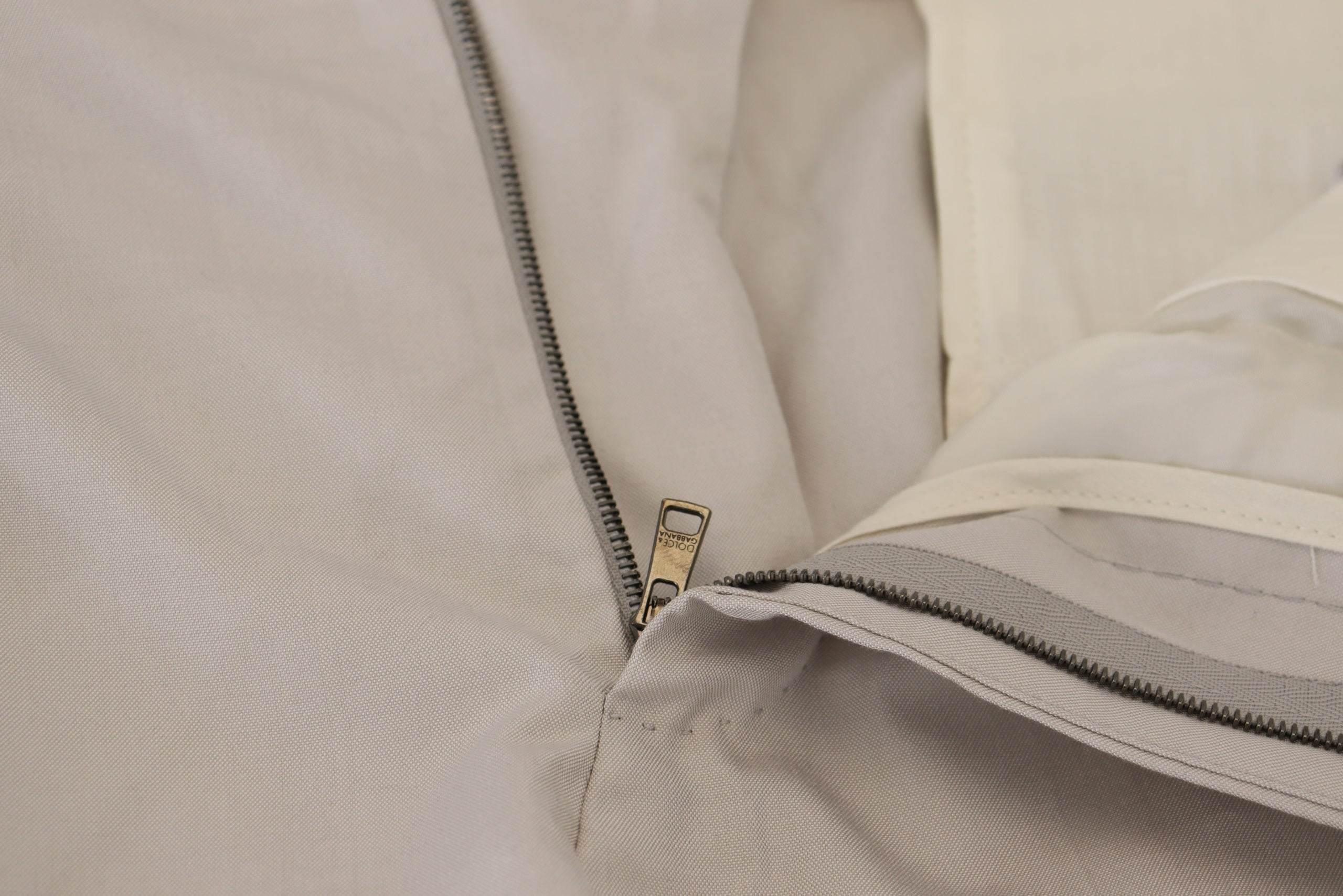 Dolce & Gabbana Elegant Off White Silk Blend Trousers - Hilstor