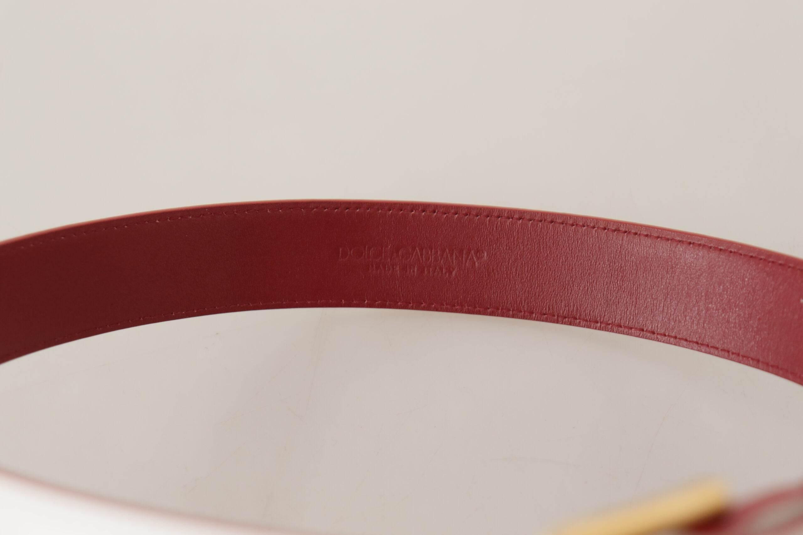 Dolce & Gabbana Elegant White Leather Belt with Engraved Buckle - Hilstor