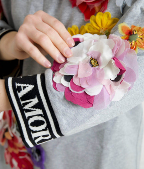 Dolce & Gabbana Gray DG Amore Queen Floral Pullover Sweater - Hilstor