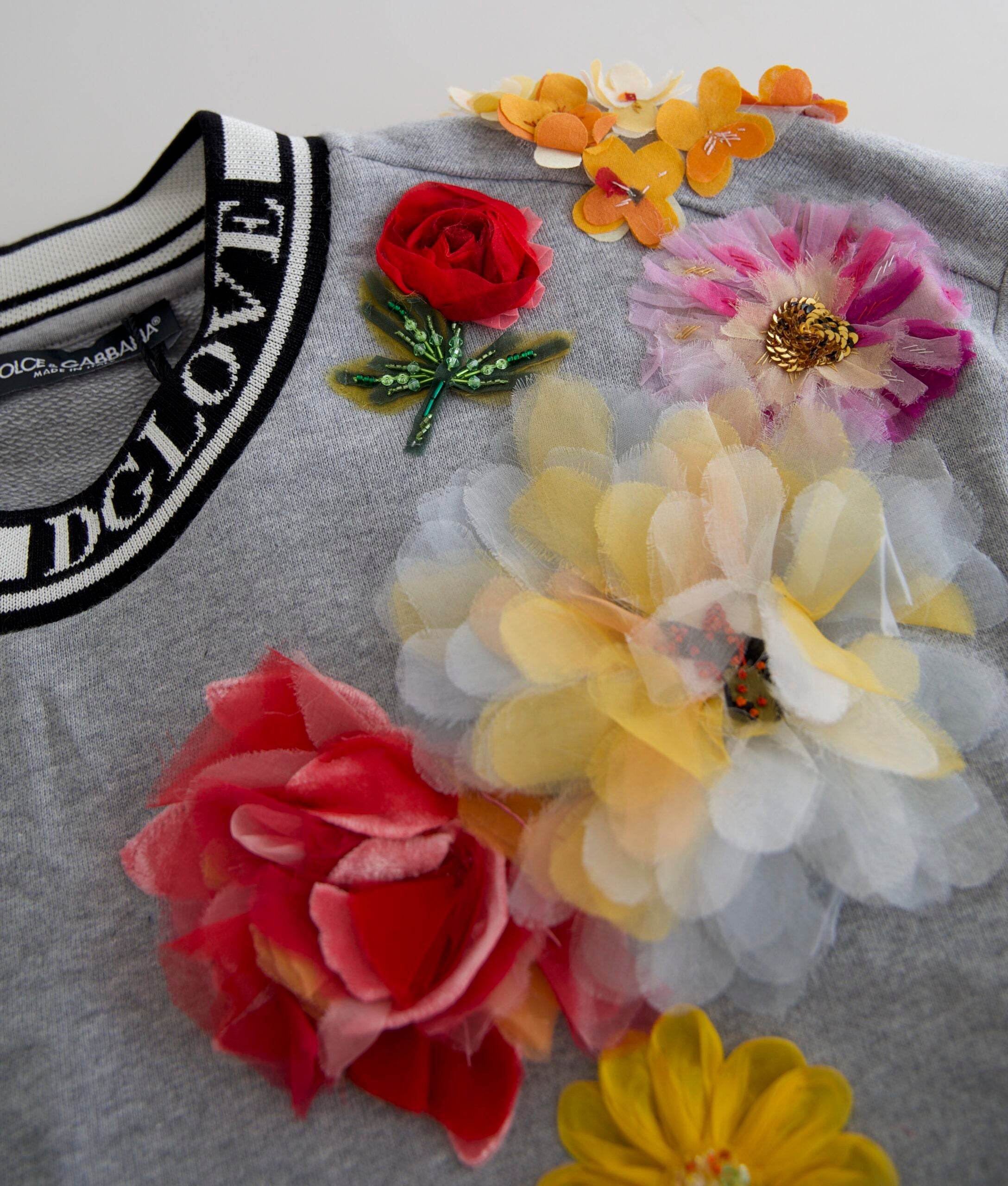 Dolce & Gabbana Gray DG Amore Queen Floral Pullover Sweater - Hilstor