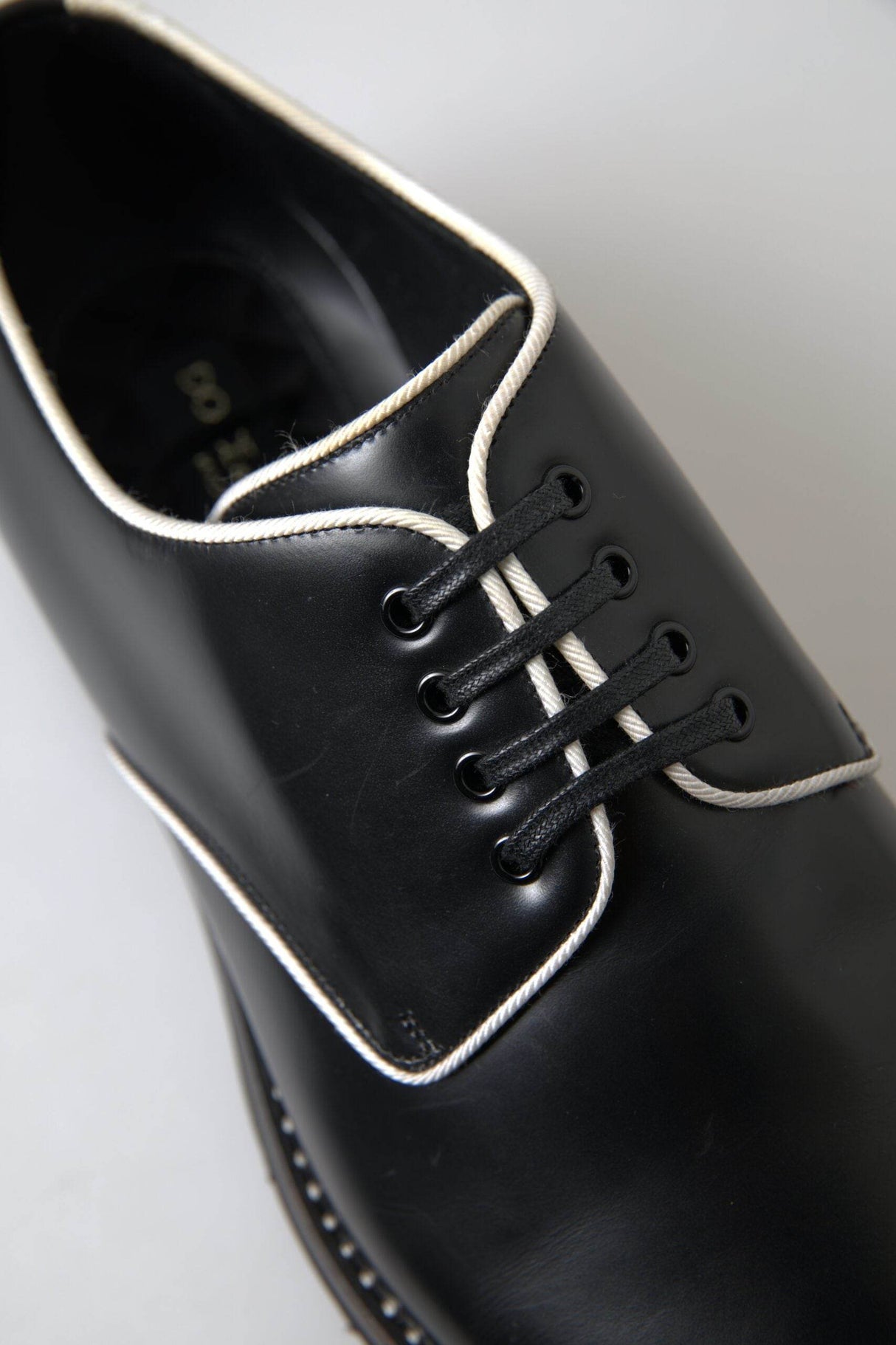 Dolce & Gabbana Elegant Black and White Formal Men's Shoes - Hilstor