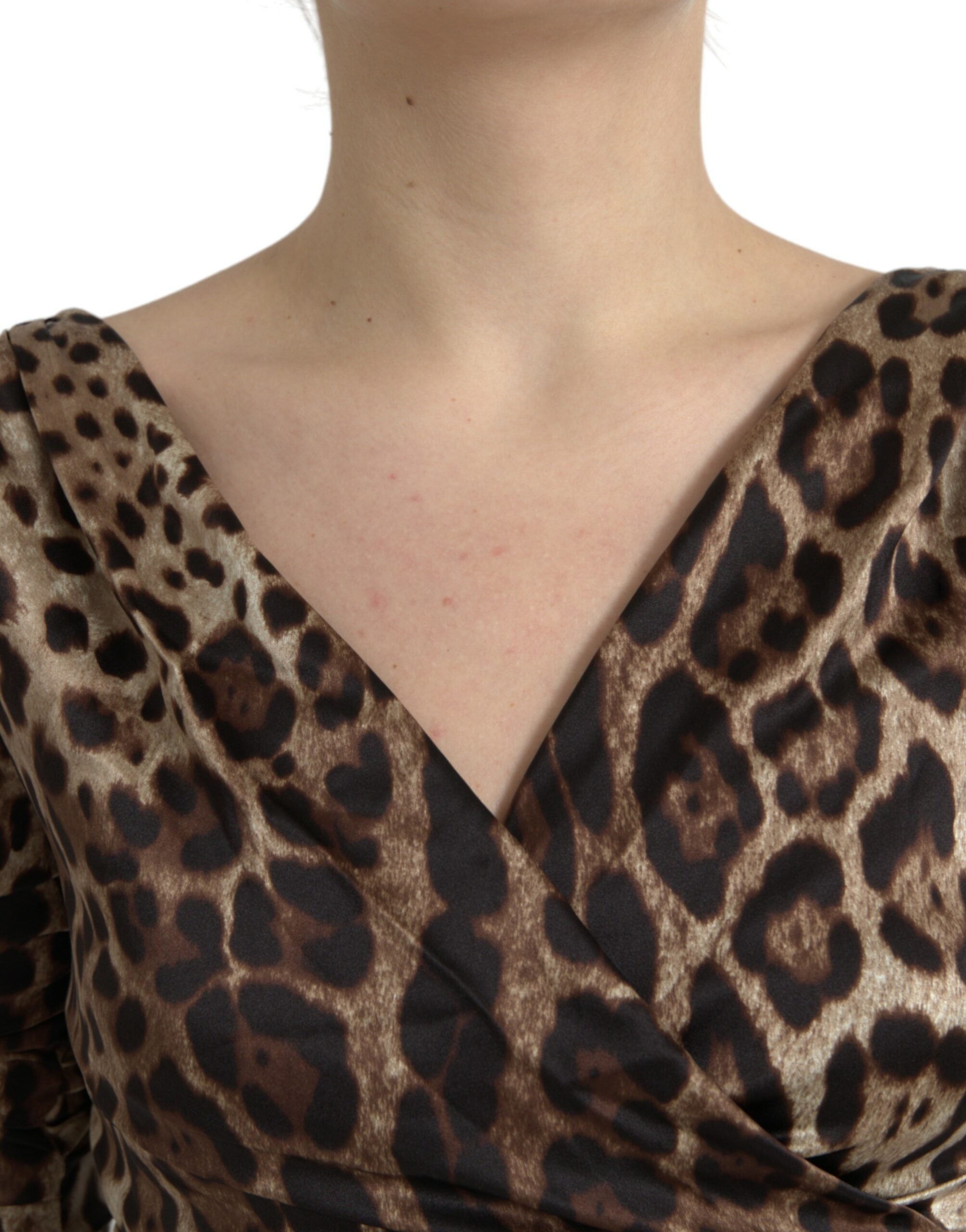 Dolce &amp; Gabbana Brown Leopard Print Bodycon Midi-kjole med V-hals