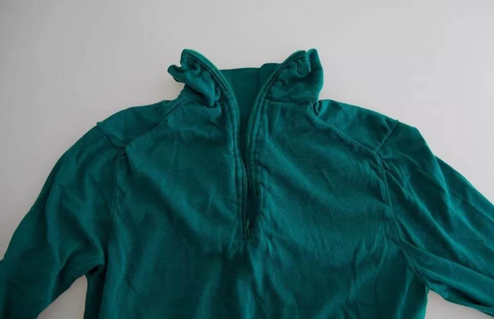 Dolce & Gabbana Dark Green Turtleneck Cropped Pullover Sweater - Hilstor