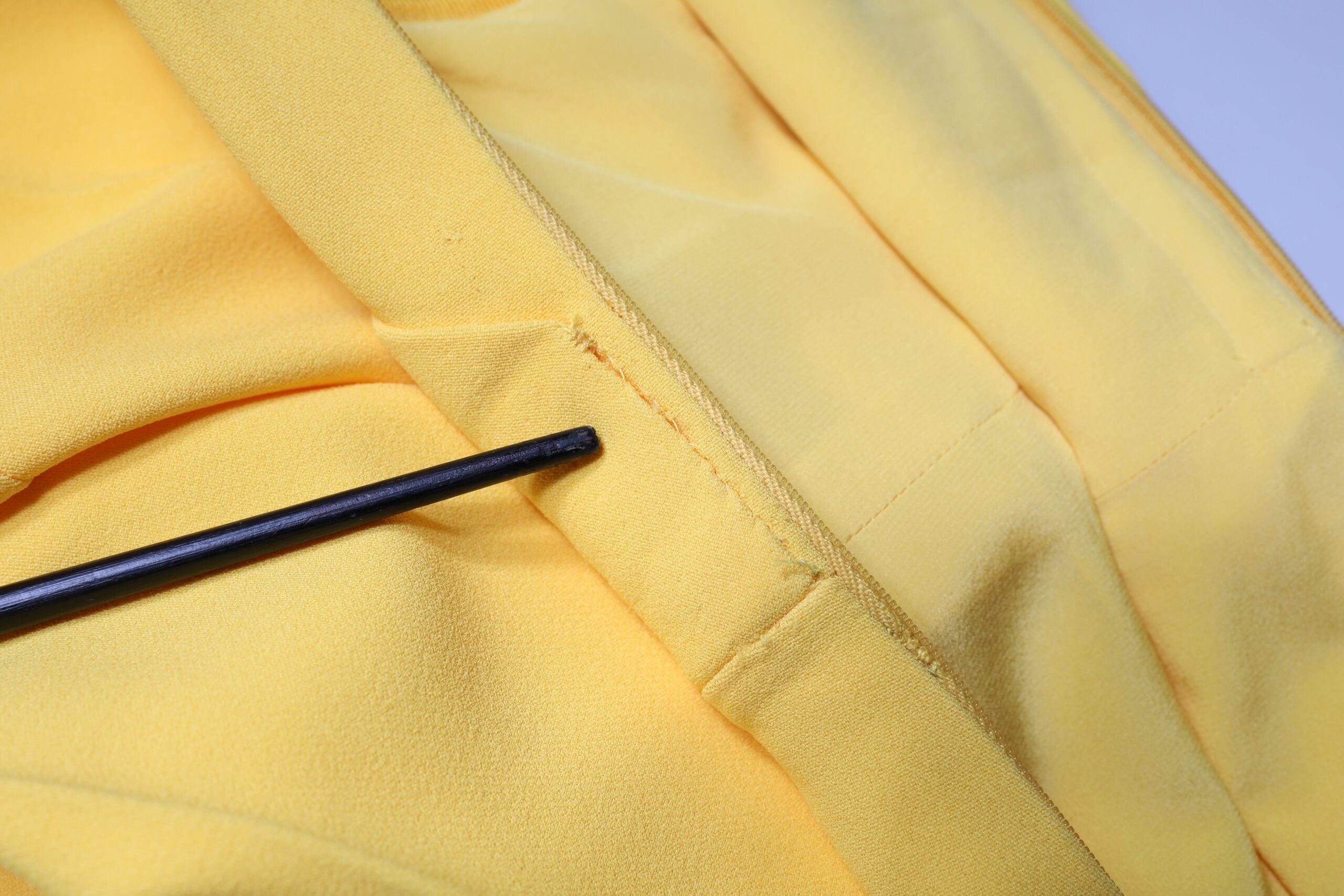 Dolce &amp; Gabbana Yellow One Shoulder Side Slid Midi-kjole