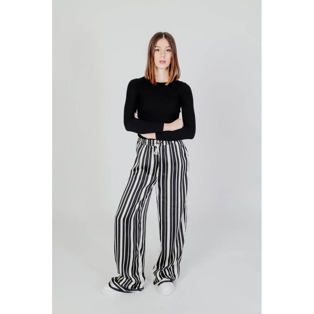 Only Black Viscose Tops & T-Shirt - Hilstor