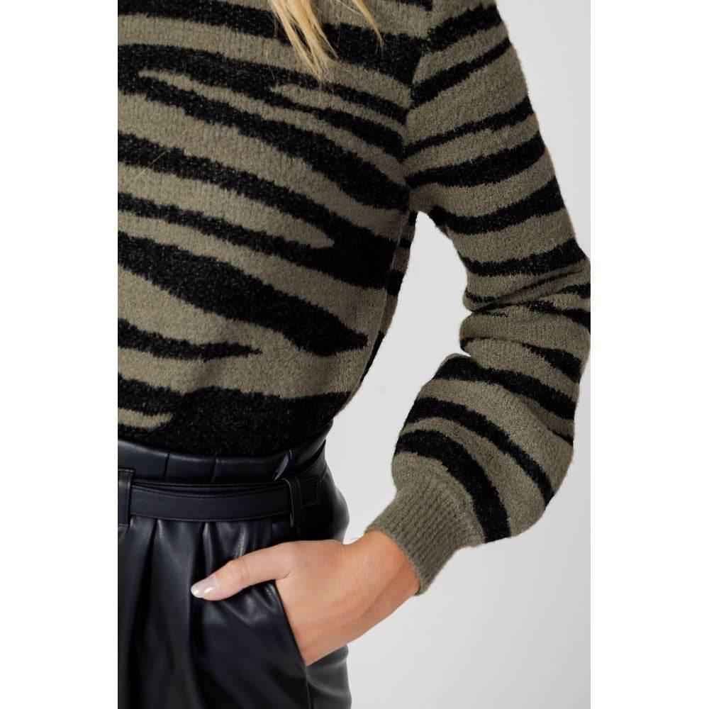 Jacqueline De Yong Green Nylon Sweater - Hilstor