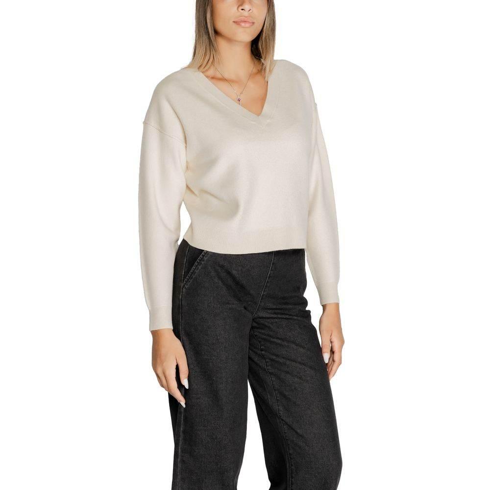 Vero Moda White Viscose Sweater - Hilstor
