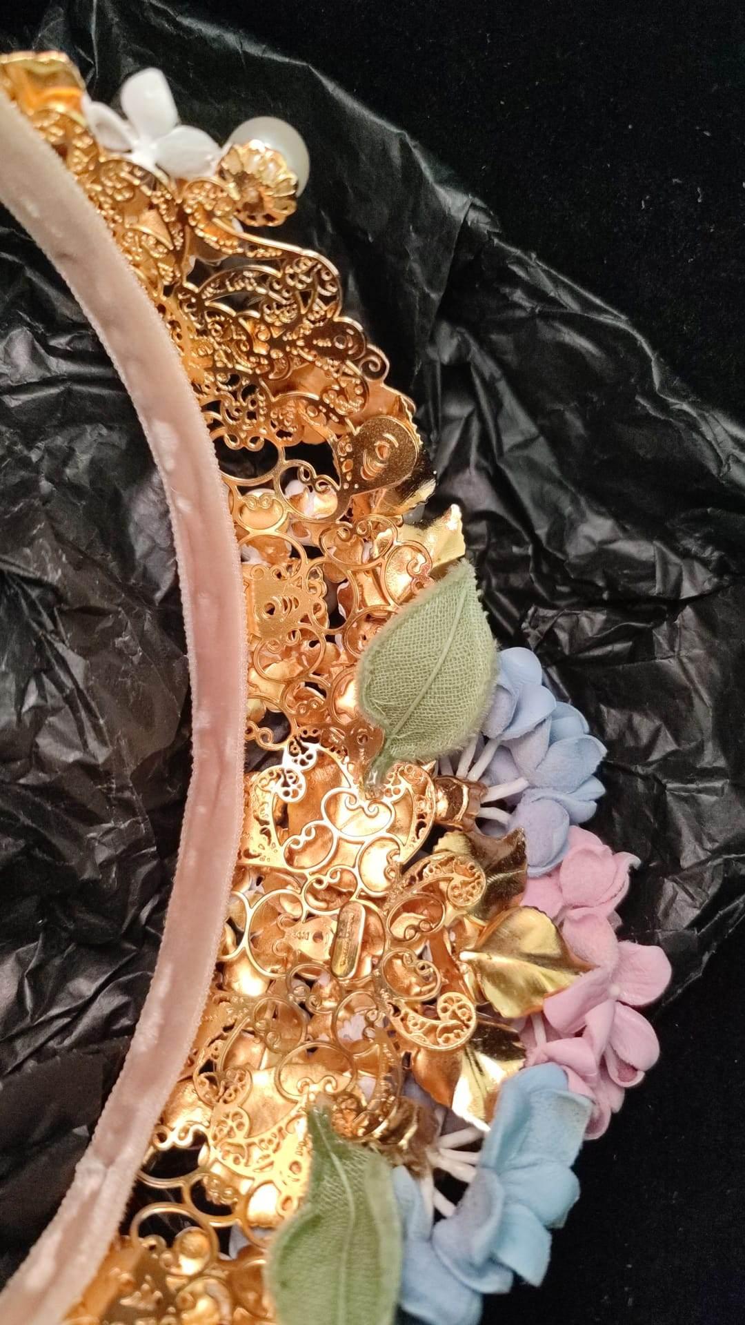 Dolce & Gabbana Exquisite Crystal Diadem Tiara - Hilstor