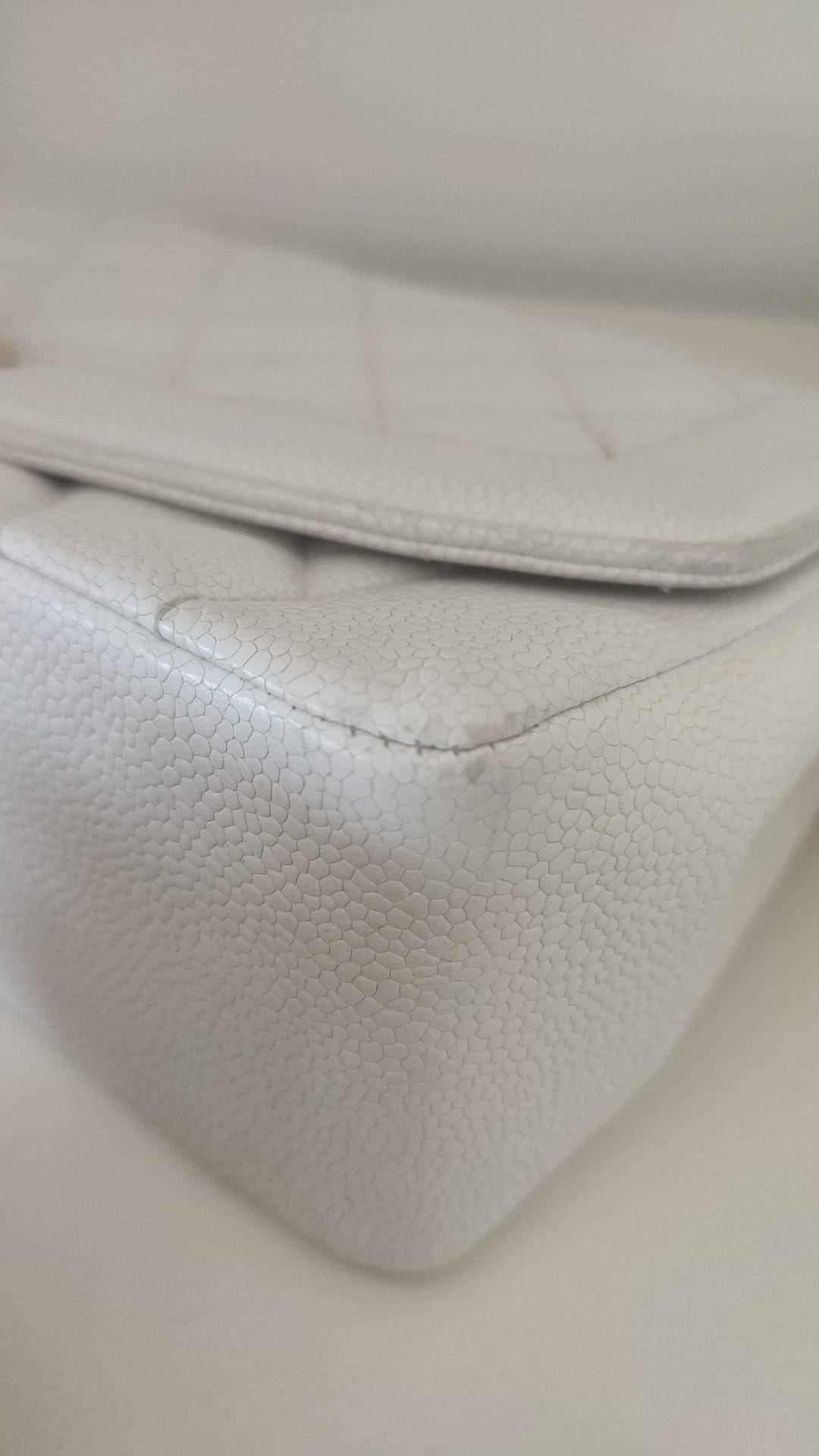 Chanel White Medium Classic DIANA skuldertaske Guldbelagt pung