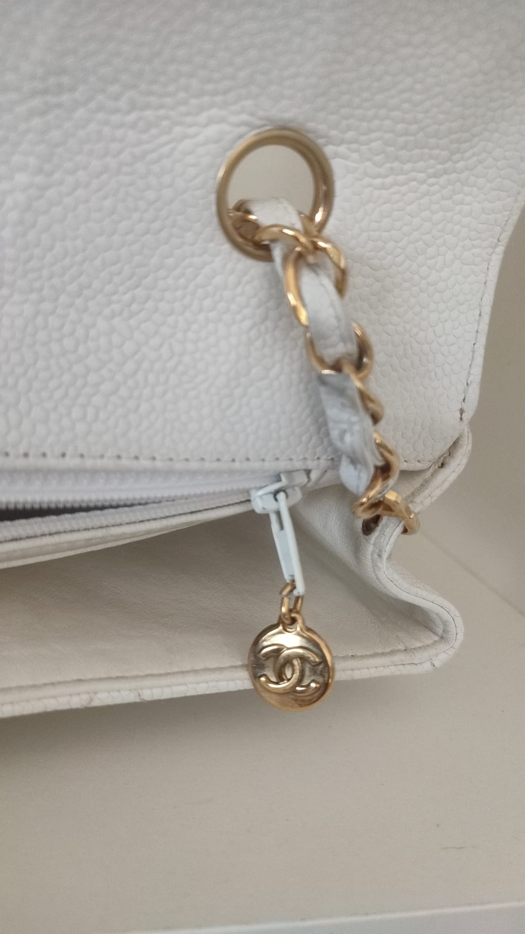 Chanel White Medium Classic DIANA skuldertaske Guldbelagt pung