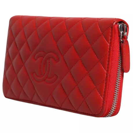 Chanel Rød Quiltet Læder Logo Continental Zip Box