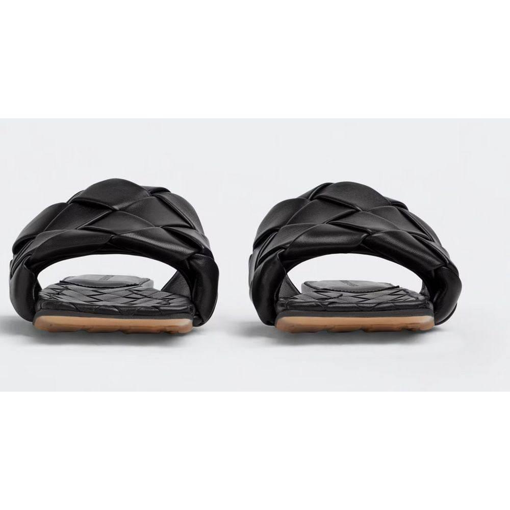 Bottega Veneta Black Leather Sandal - Hilstor