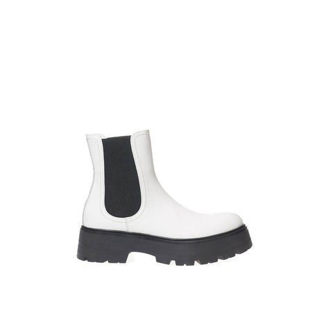 Alexander McQueen Elegant Monochrome Leather Boots - Hilstor