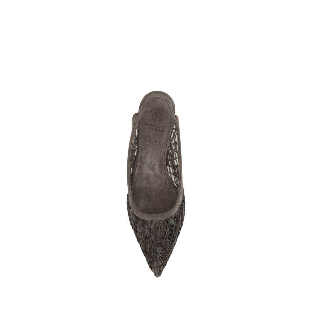 Brunello Cucinelli Pumps with iconic embellishments - Hilstor
