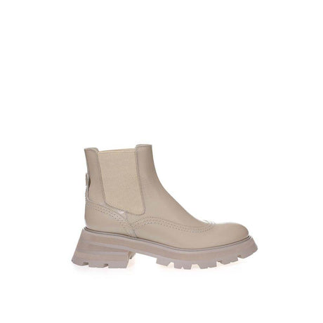 Alexander McQueen Chic Gray Leather Boots for Elegant Steps - Hilstor