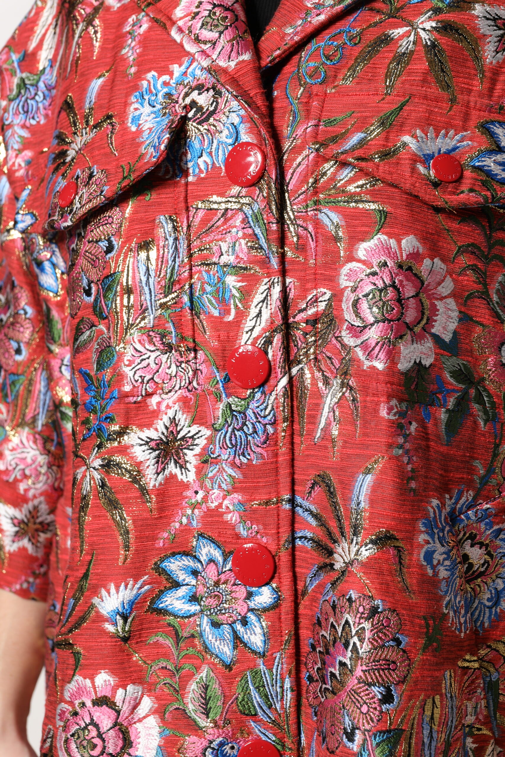 Dolce &amp; Gabbana rødblomstret jacquardjakke med knap dun