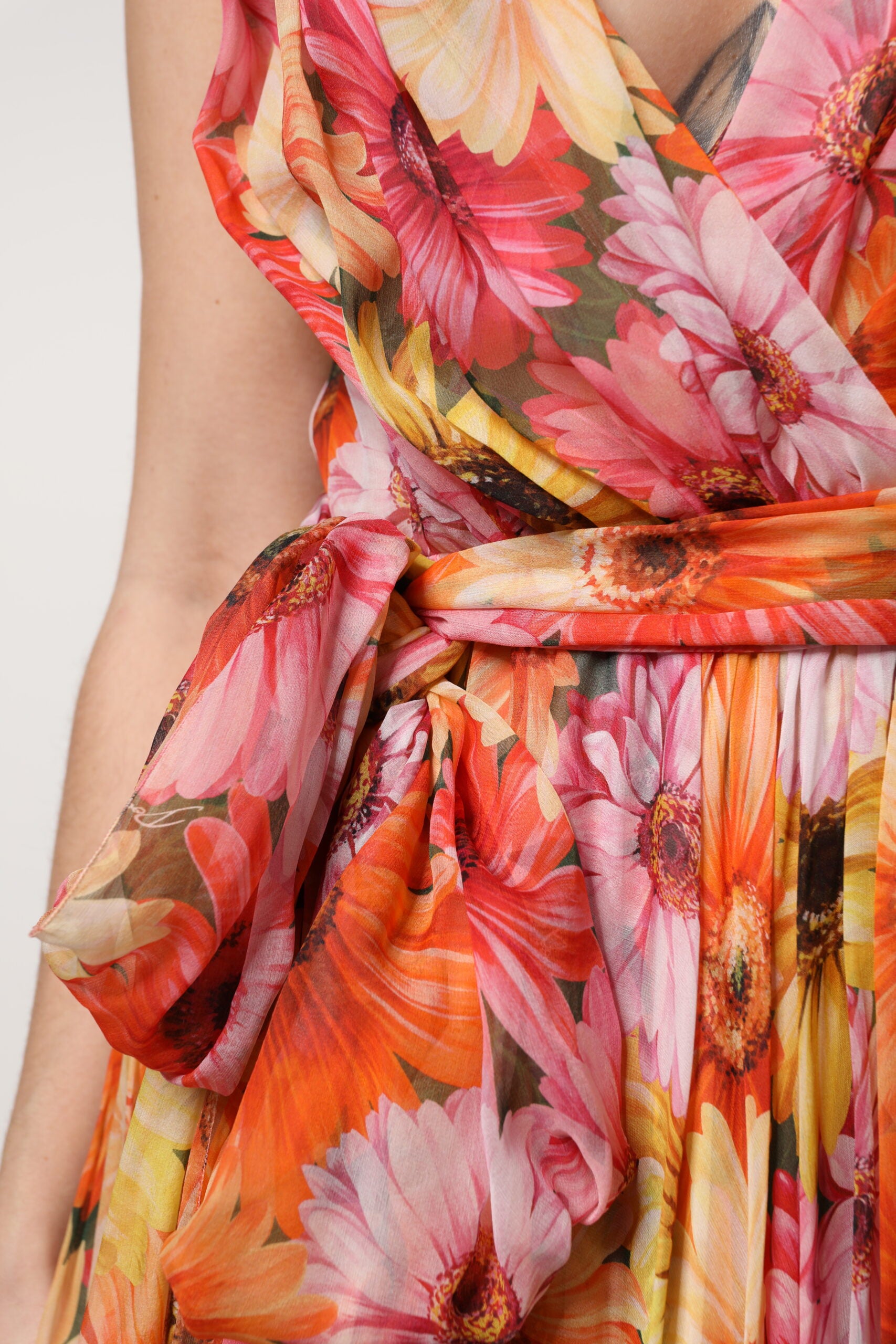 Dolce &amp; Gabbana Multicolor Floral Silke V-hals Chiffon Kjole