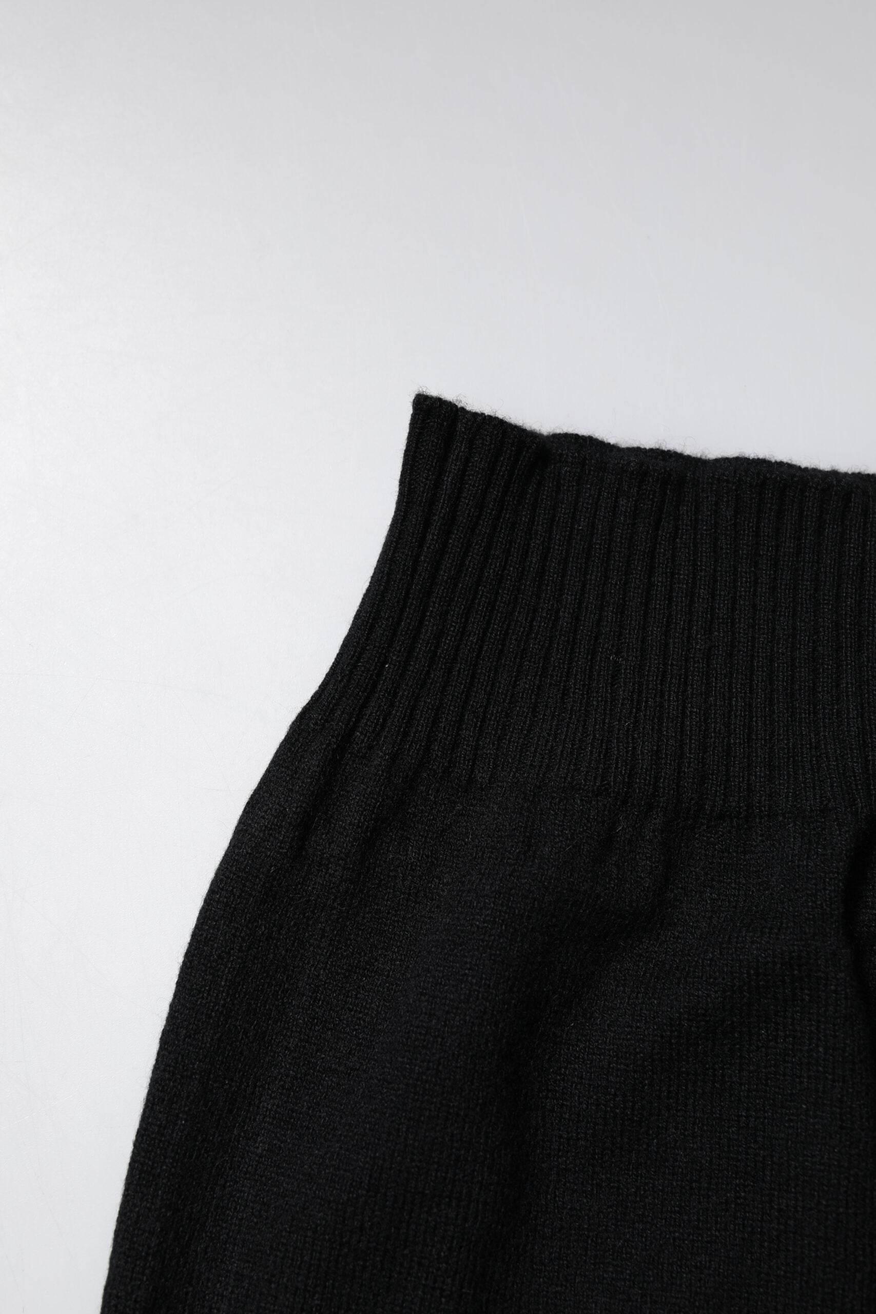 Dolce & Gabbana Black Cashmere Knitted Neck Warmer Foulard Scarf - Hilstor