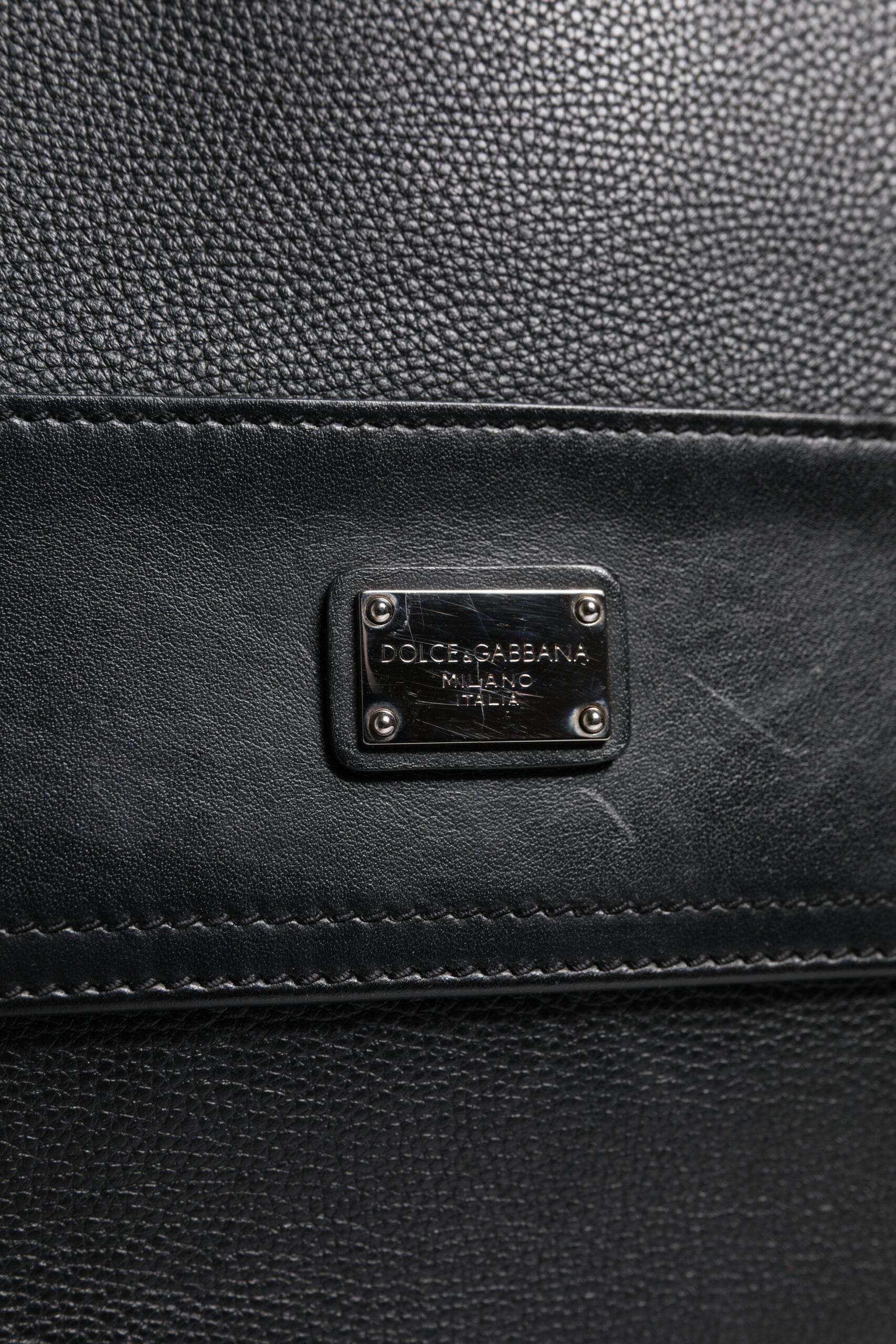 Dolce & Gabbana Black Logo Plaque Leather Messenger Shoulder Strap Bag - Hilstor