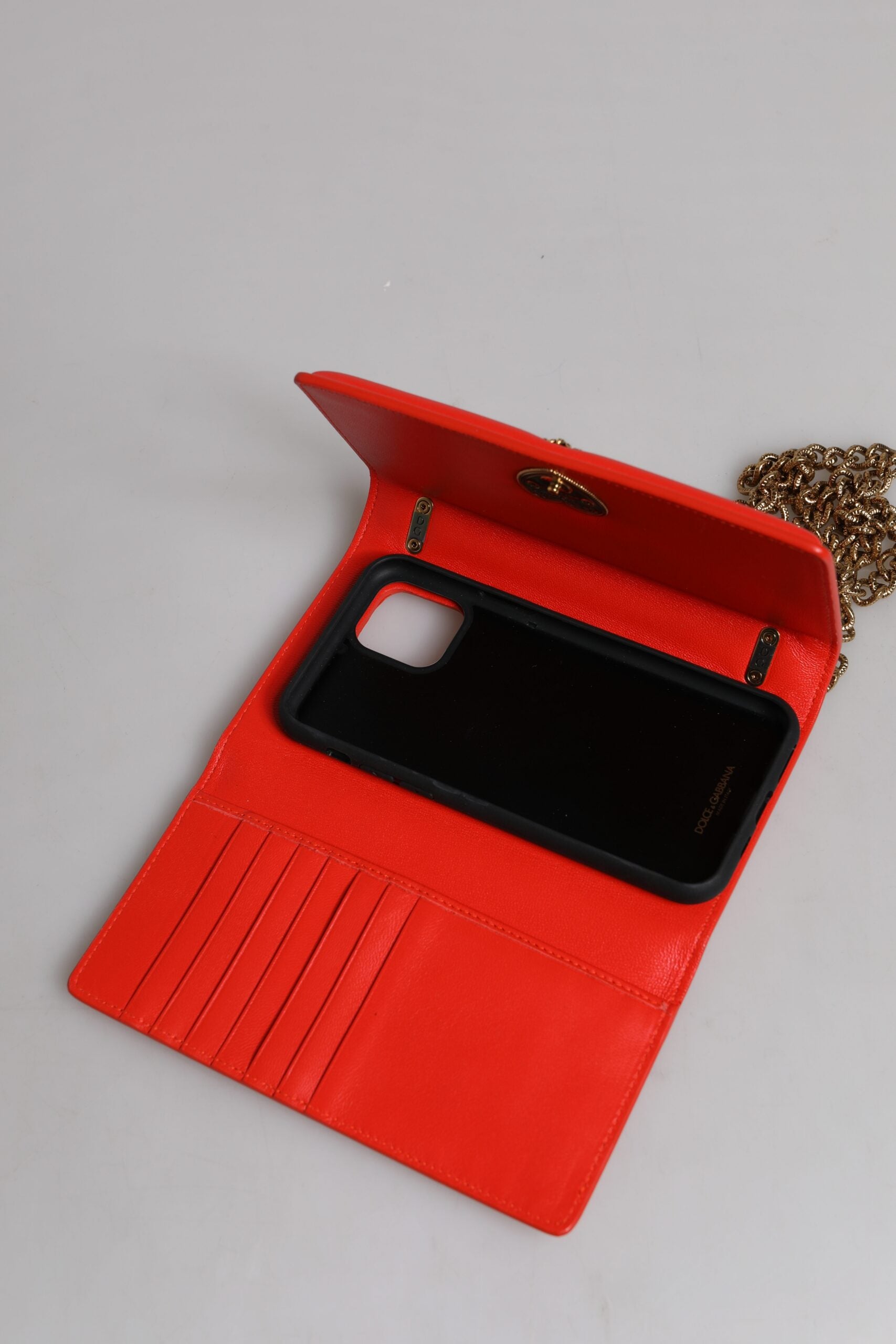 Dolce &amp; Gabbana Red Quiltet Devotion Crossbody Chain Telefon Cover Bag