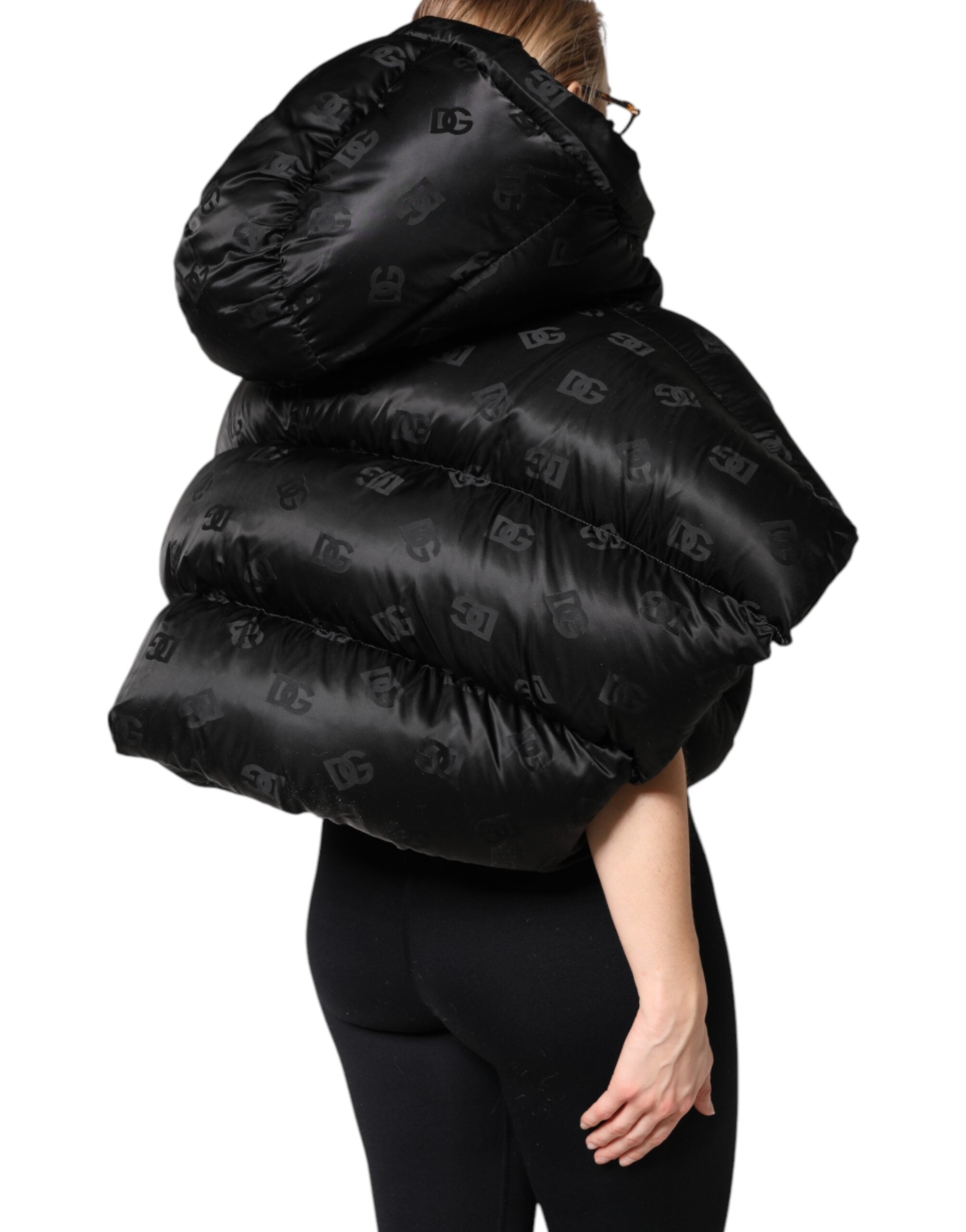 Dolce &amp; Gabbana sort polstret puffer hættejakke med fuld lynlås