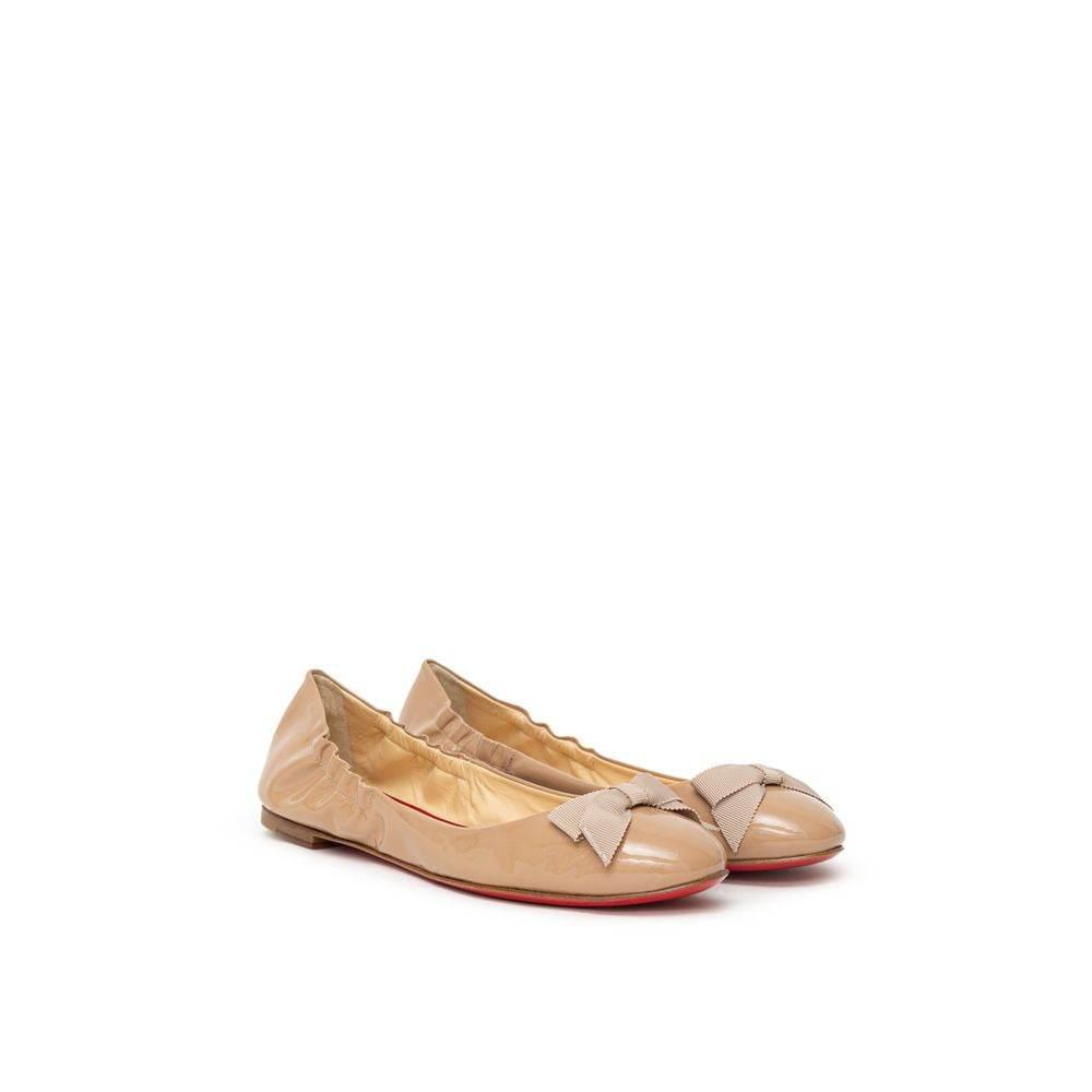 Christian Louboutin Beige Patent Leather Flat Shoe - Hilstor