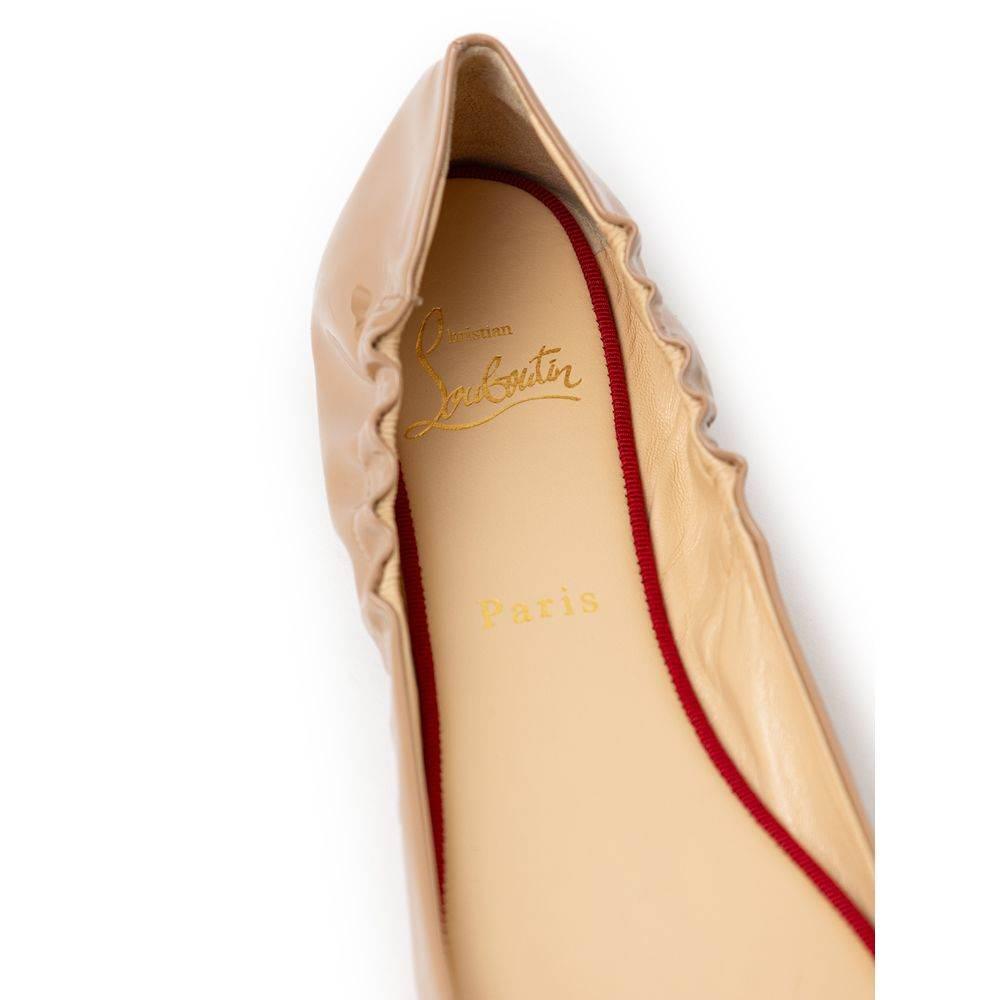 Christian Louboutin Beige Patent Leather Flat Shoe - Hilstor