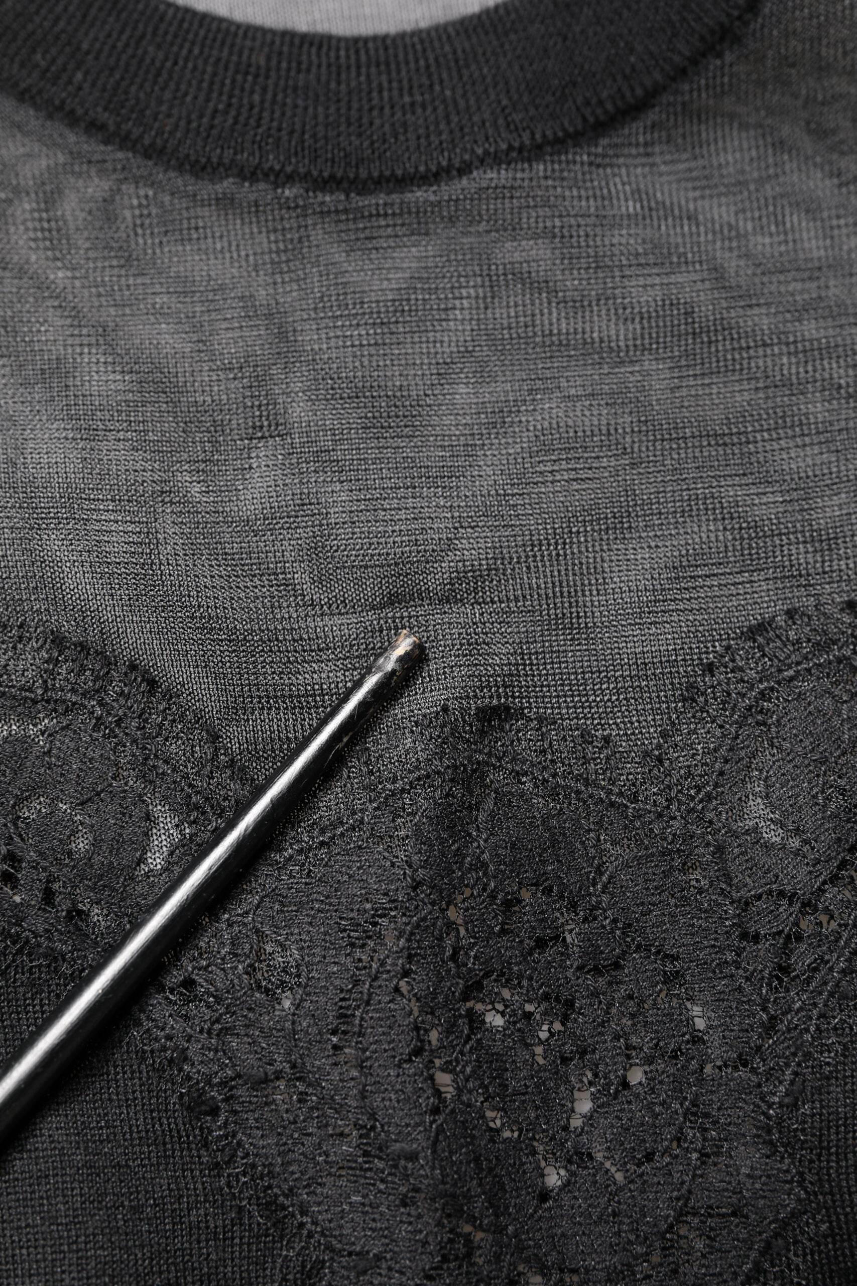 Dolce & Gabbana Black Lace Sheer Crew Neck Sleeveless Top - Hilstor