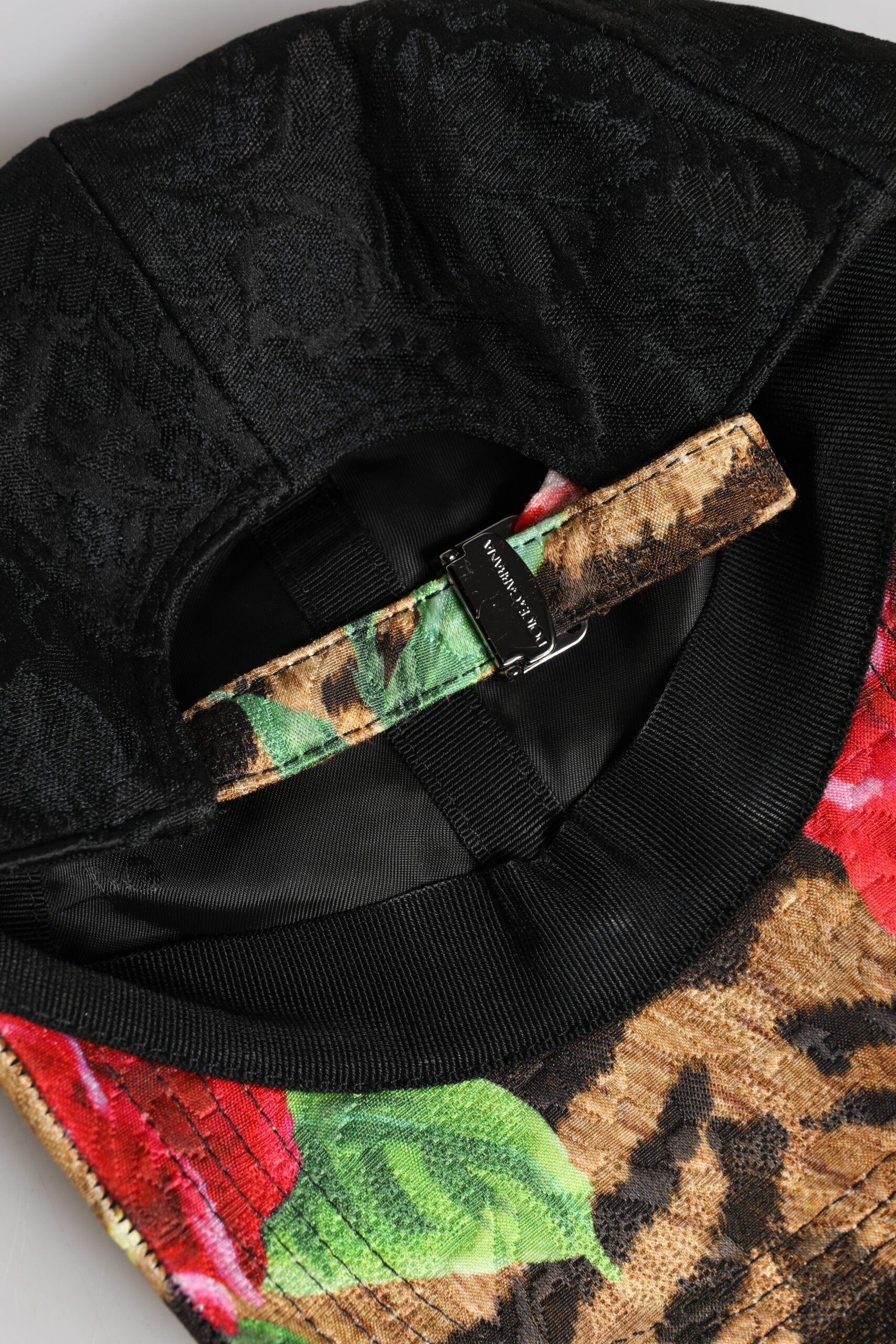 Dolce &amp; Gabbana Flerfärgad DG-logotyp med 6 paneler i basebollkeps