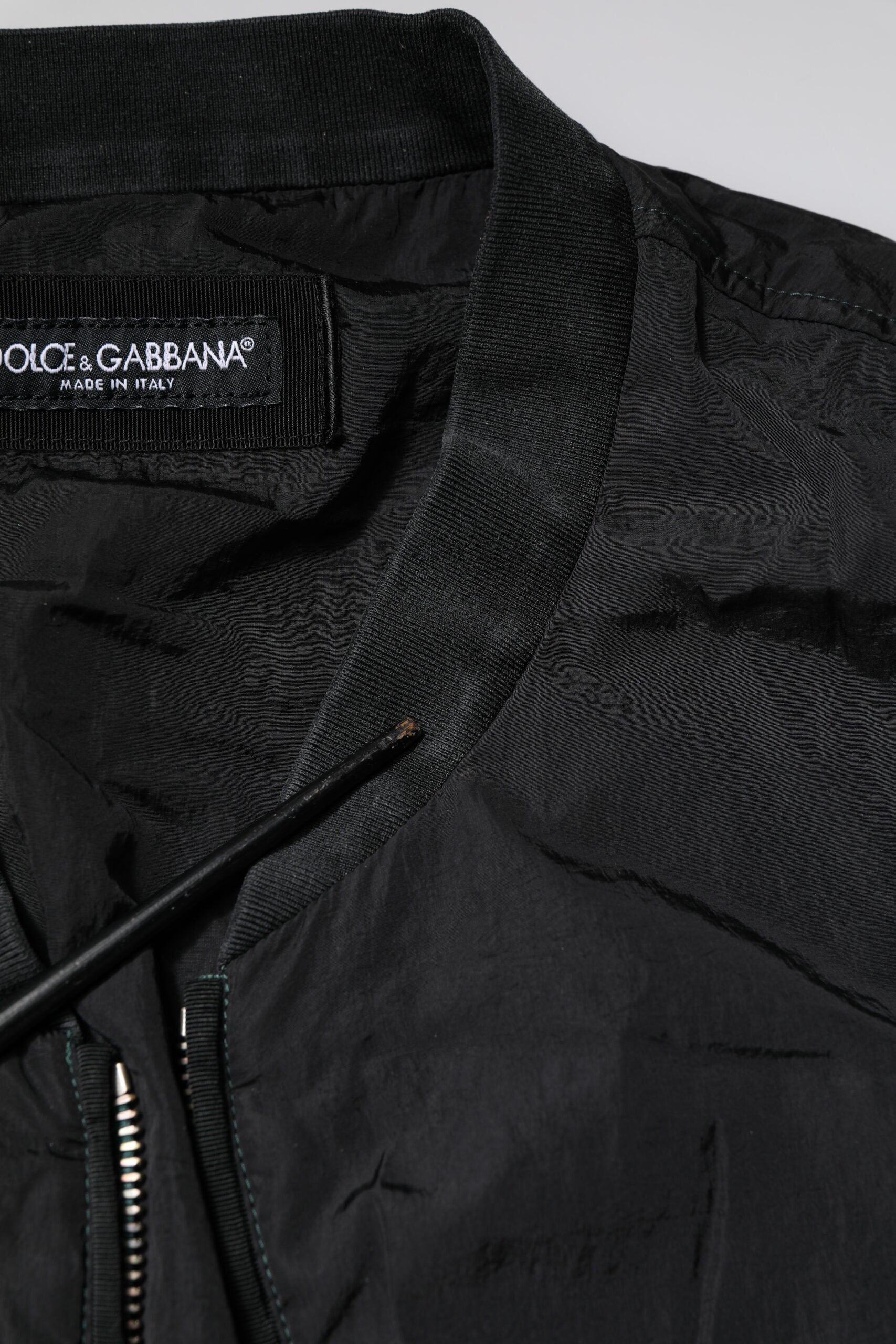 Dolce &amp; Gabbana sort nylon-bomberjakke med logo og lynlås