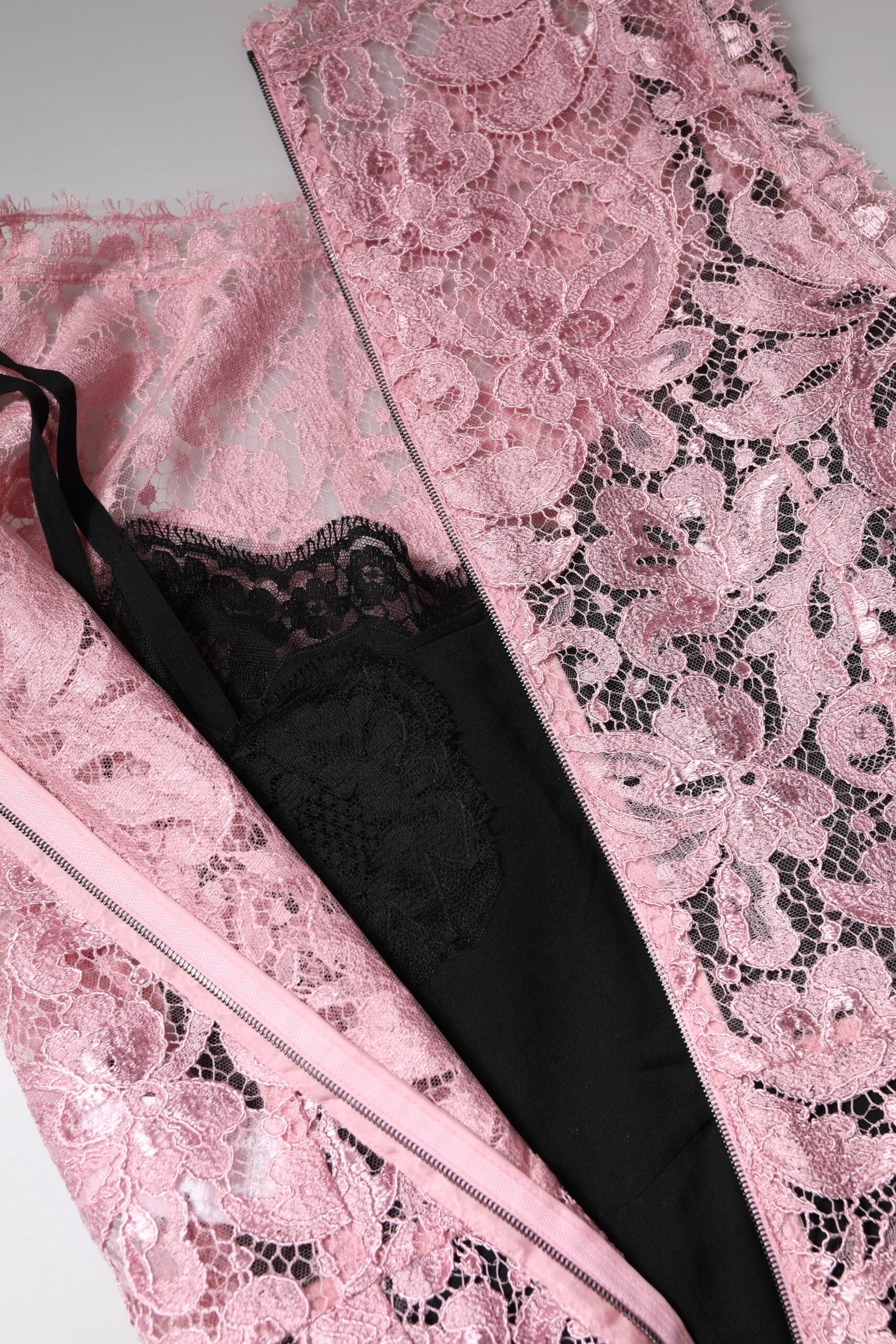 Dolce &amp; Gabbana Lyserød Blomsterkjole med Blonde Ærmeløs Skedekjole