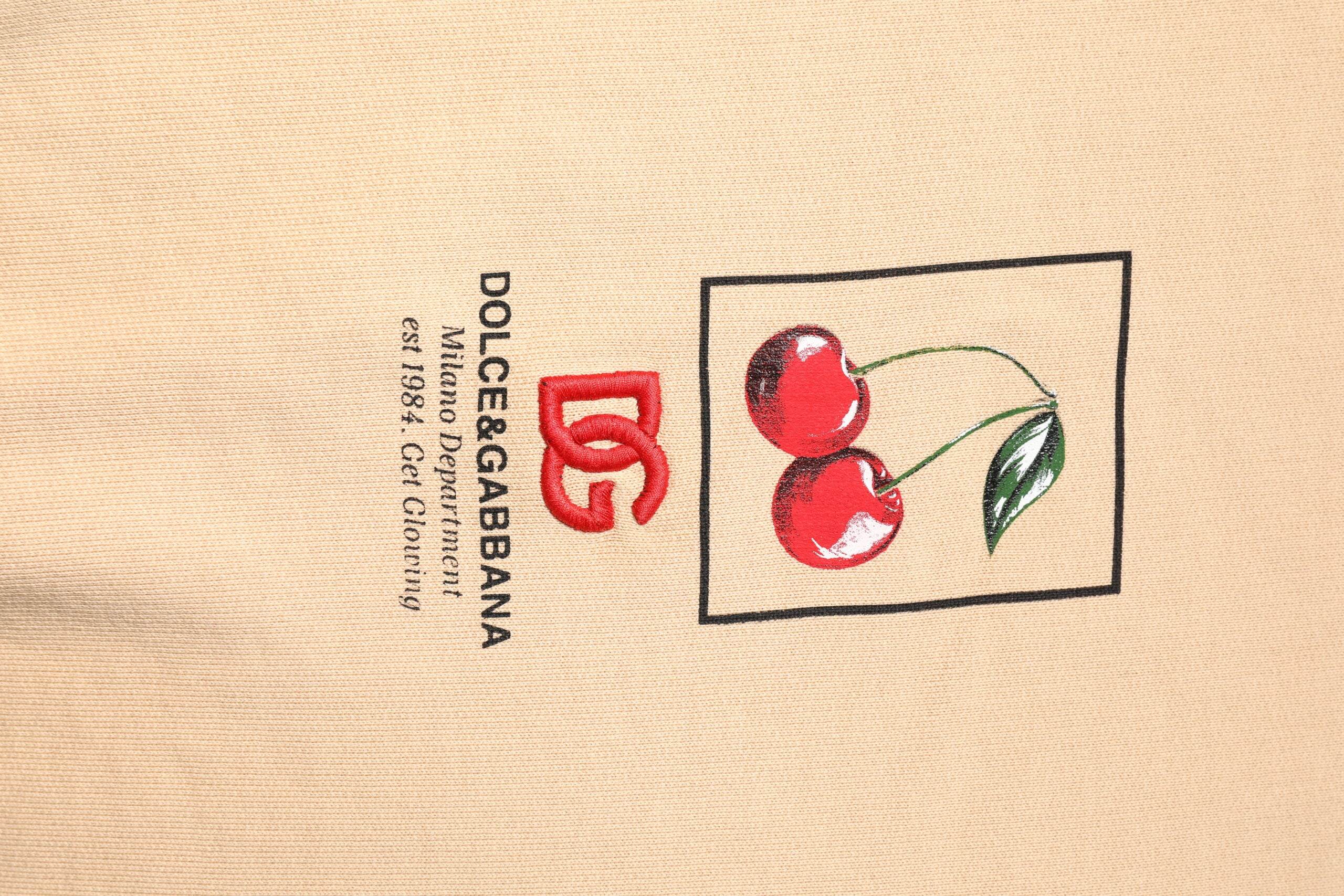 Dolce & Gabbana Beige Cherry Print Crew Neck Pullover Sweater - Hilstor