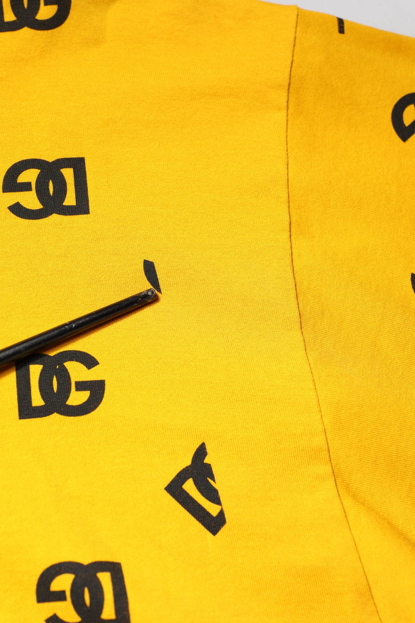 Dolce & Gabbana Yellow Cotton DG Logo Print Cropped T-shirt - Hilstor