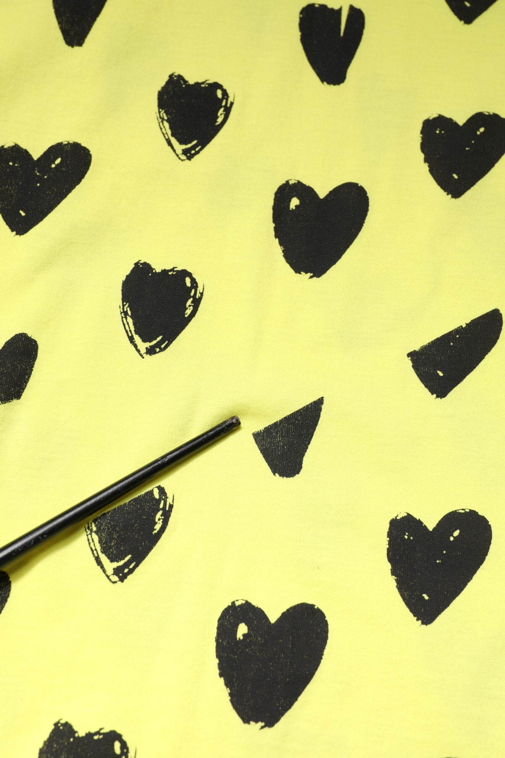 Dolce & Gabbana Yellow Cotton Sleeveless DG Heart T-shirt - Hilstor